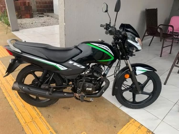 Moto conservada bem cuidada 