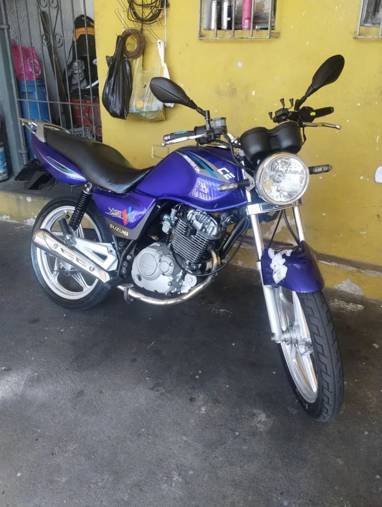 Suzuki YES 125 
