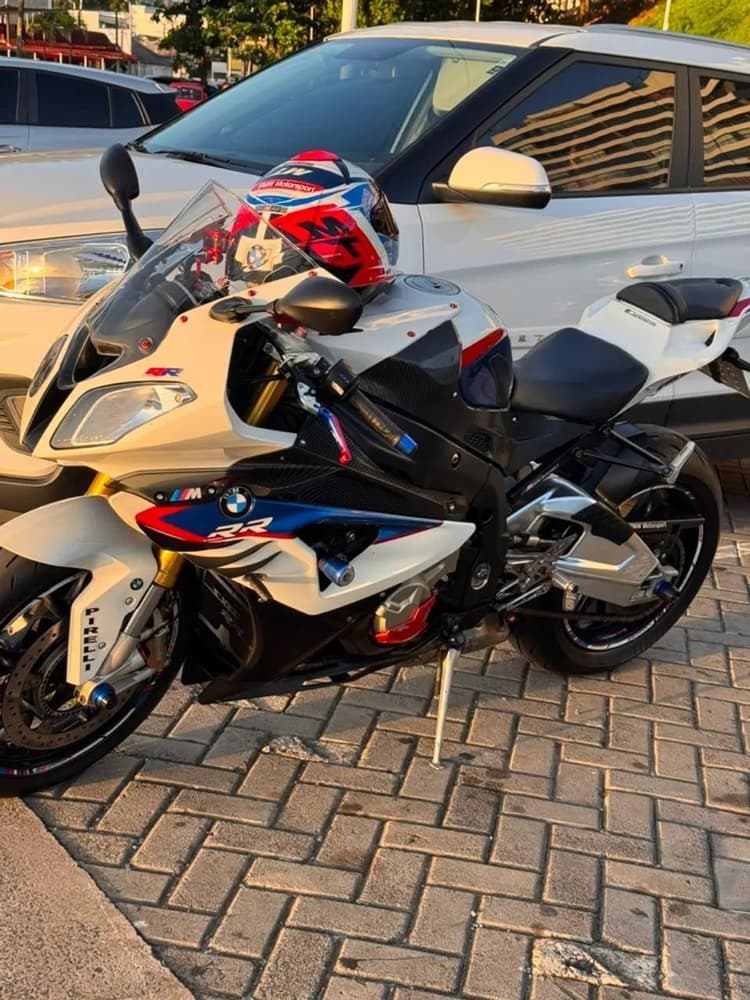 S1000 