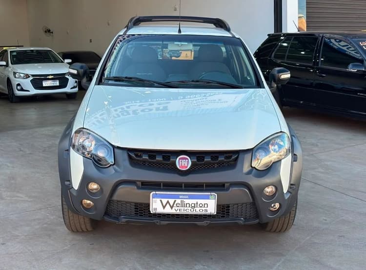 Fiat Strada Adventure 1.8/ 1.8 Locker Flex CE 2017