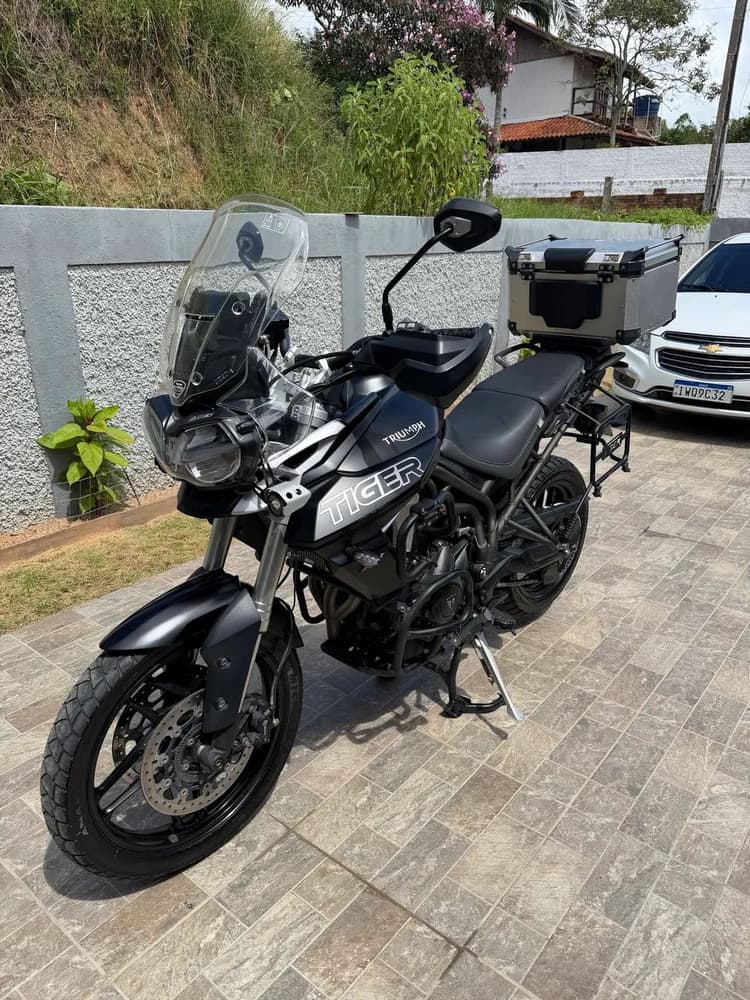 Triumph Tiger 800 XRT