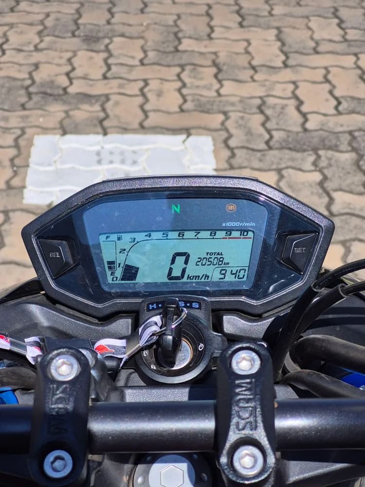 Vendo CB500F muito nova
