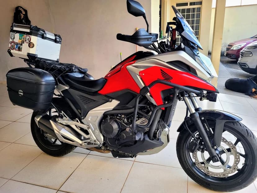 Vende-se Honda NC750X 