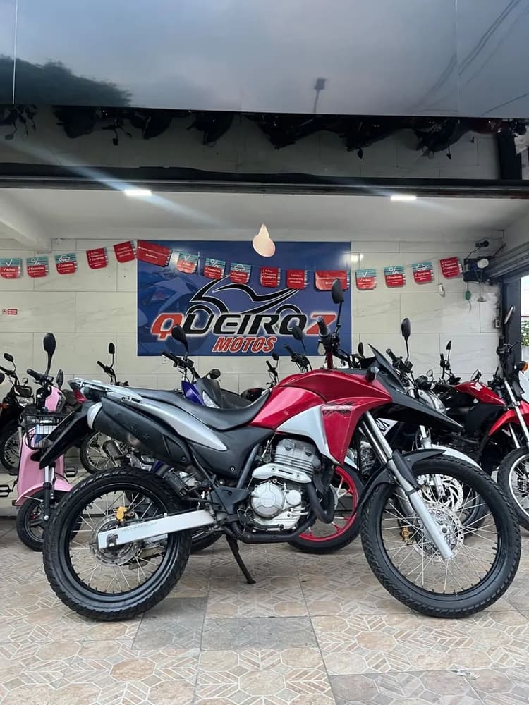HONDA XRE 300 (2015)
