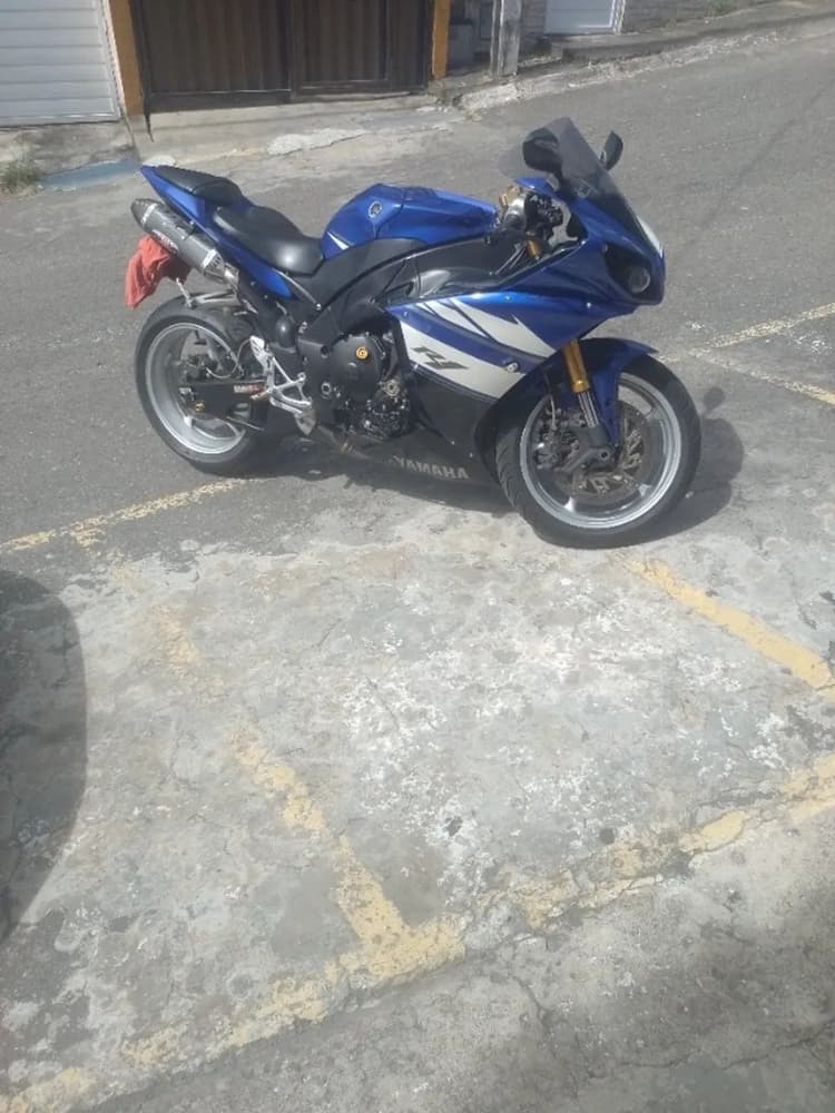 R1 2012