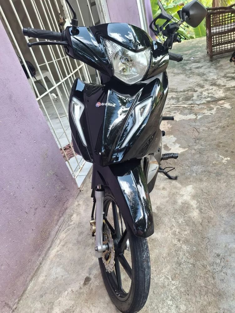 Moto Avelloz Az1