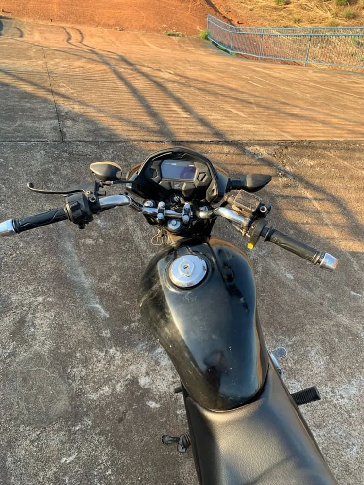 VENDO OU TROCO TITAN 150 2004