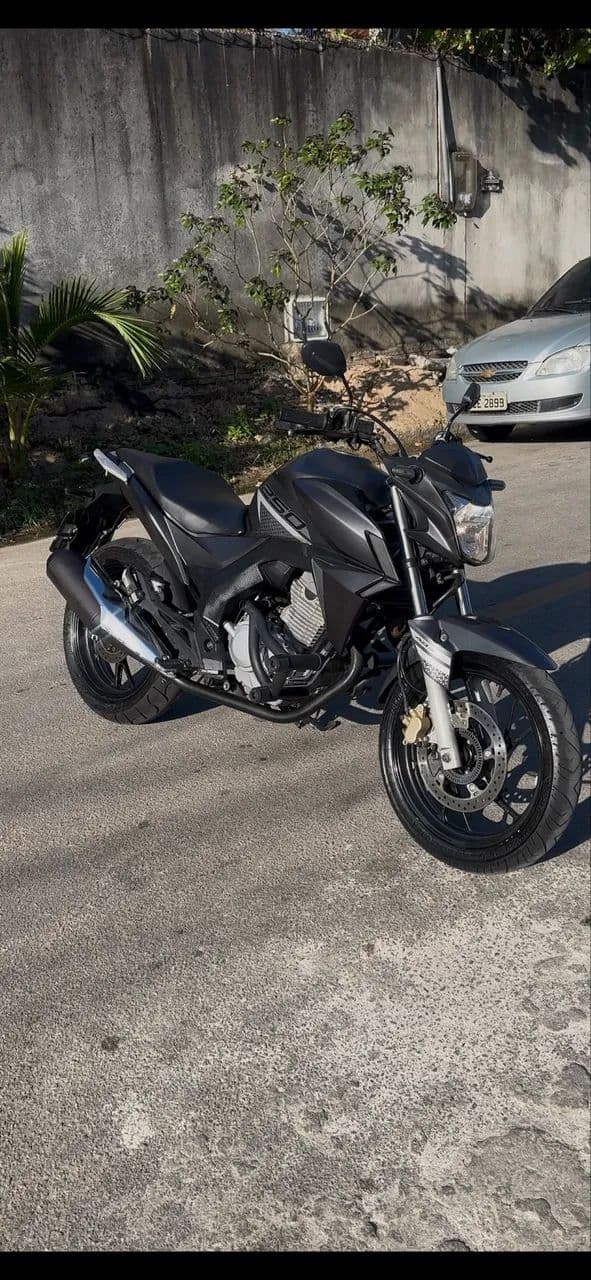 CB 250F  Twister ABS