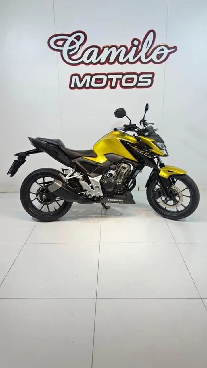  CB 300F ABS IMPECAVEL