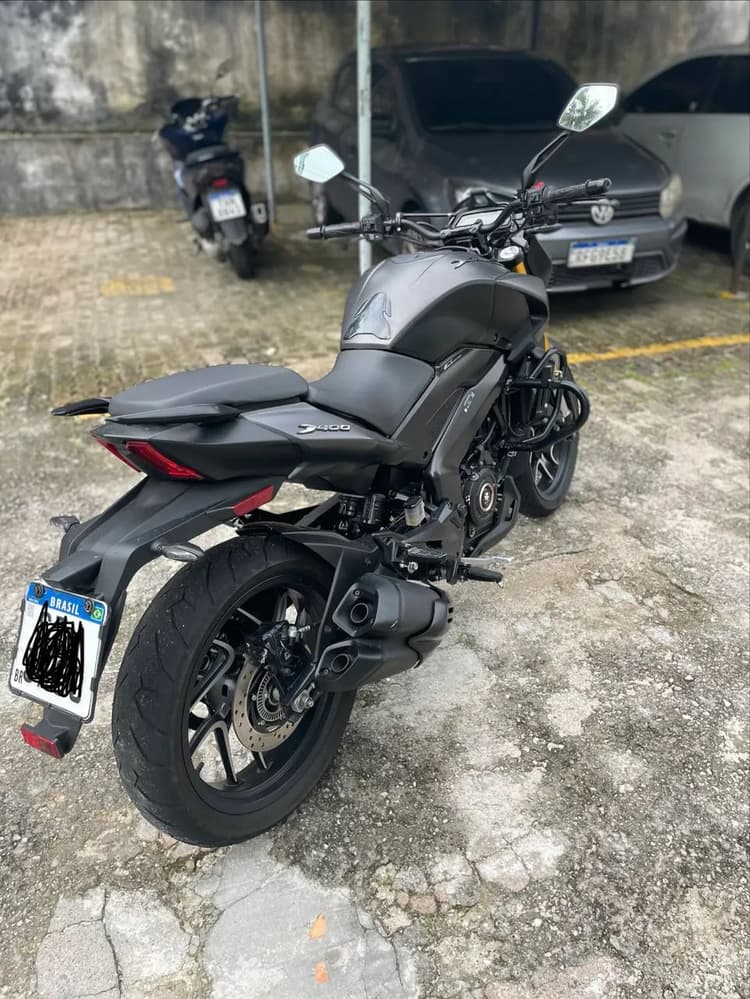Dominar 400