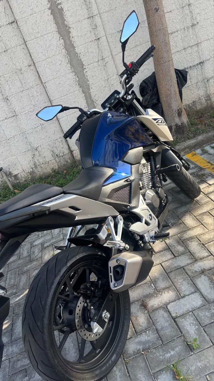 Cb Twister 300F 