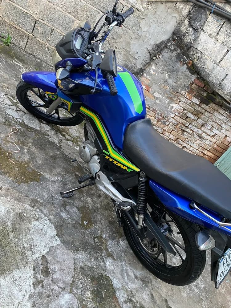CG 150 montadinha 