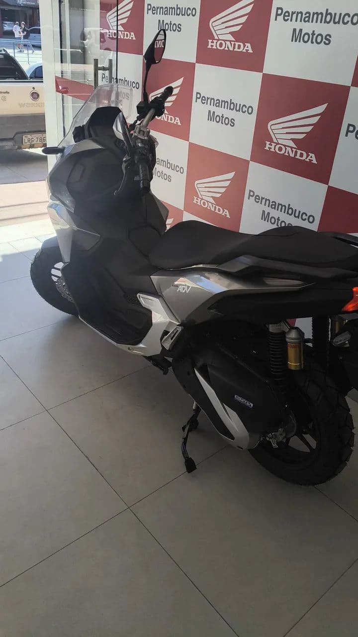 Adv 160 