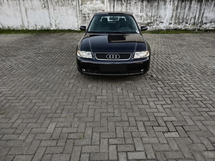 Audi A3 1.8 5P Mec. 2001