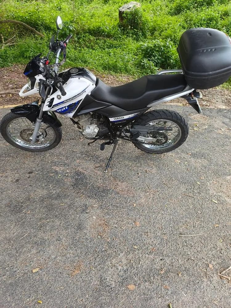 Crosser 150 branca 2015
