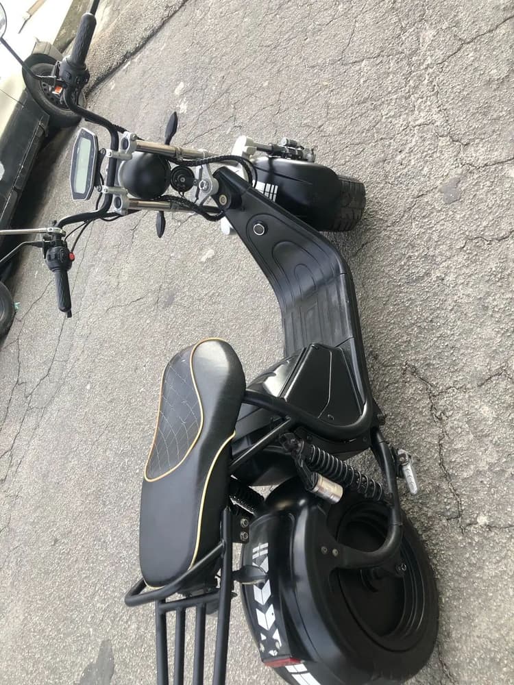 Scooter elétrica 