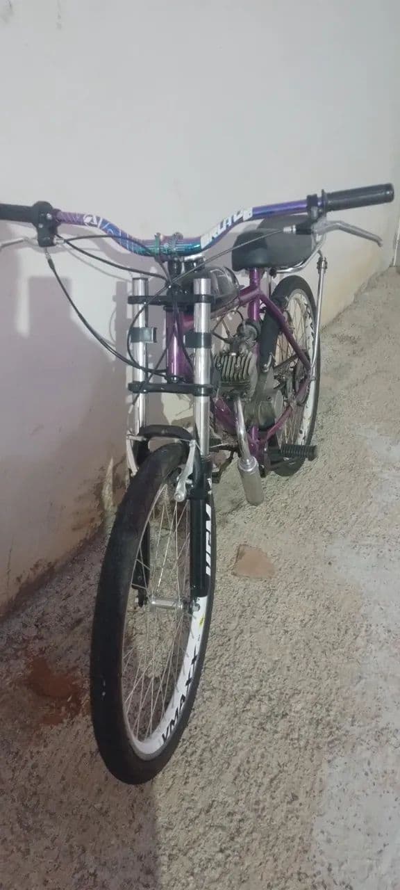 Motorizada pouco uso