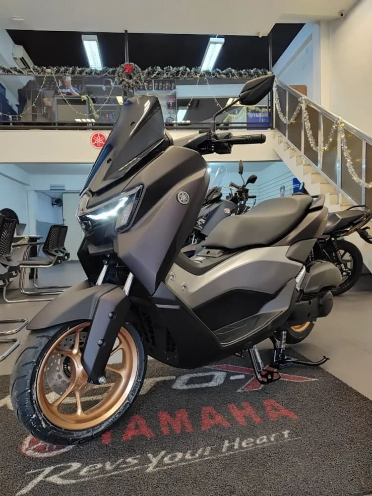 NMAX 160 ABS CONNECTED - PABLO MENEZES
