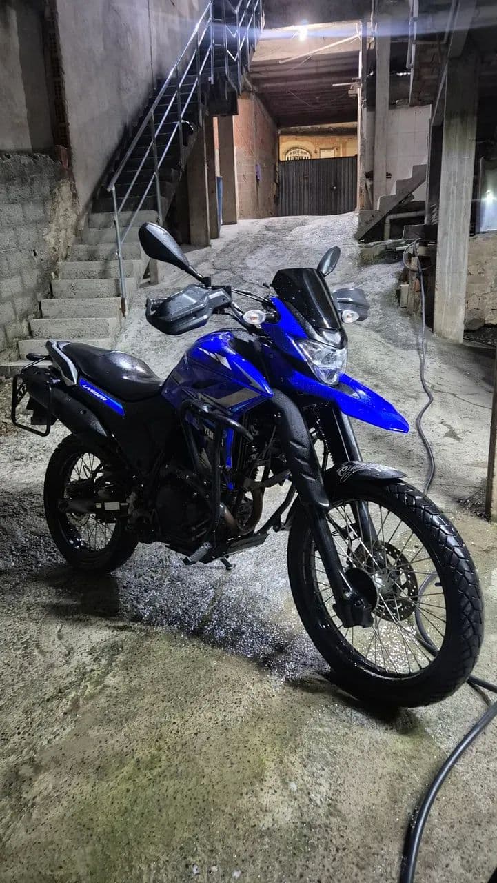 LANDER 250 22/23