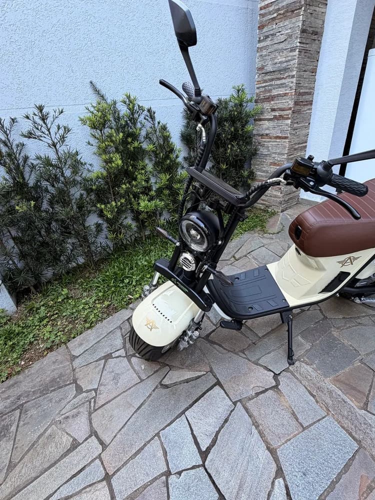 SCOOTER ELÉTRICA 