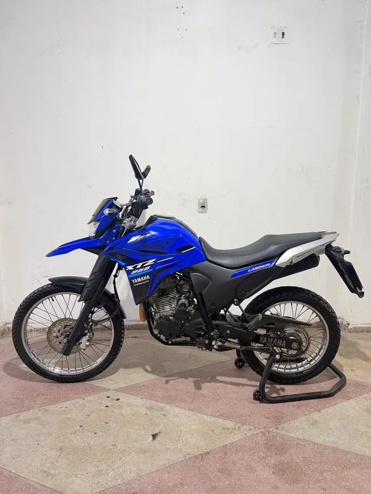 LANDER 250 24/24 MUITO NOVA 