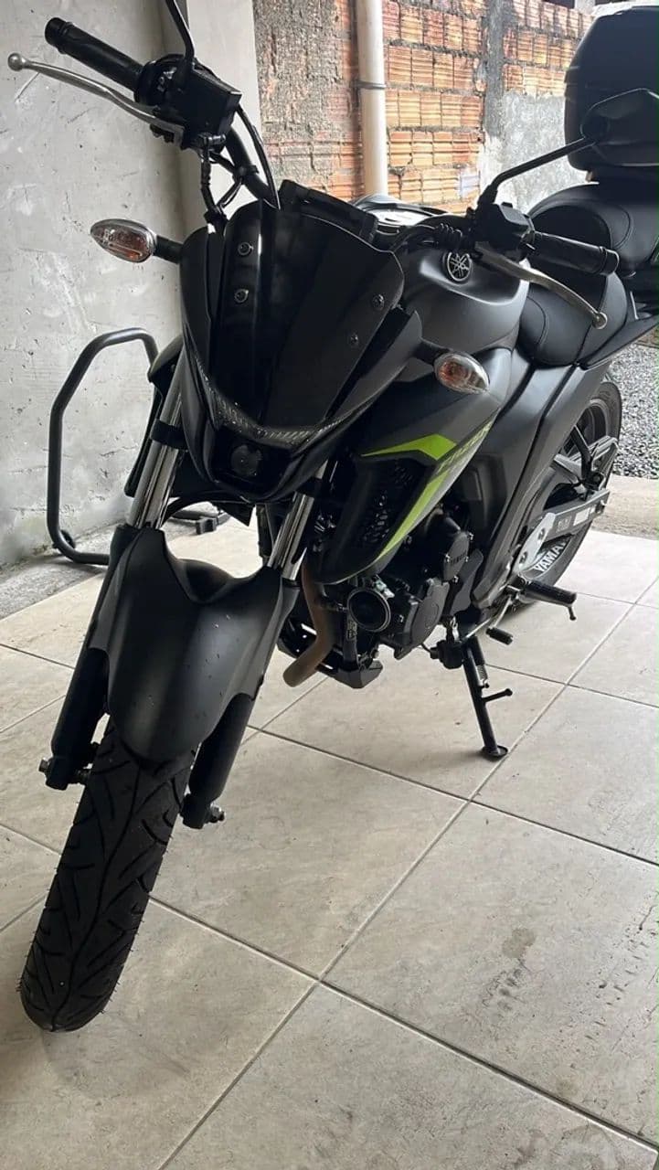 Vendo FZ25 ano 2024 zerada