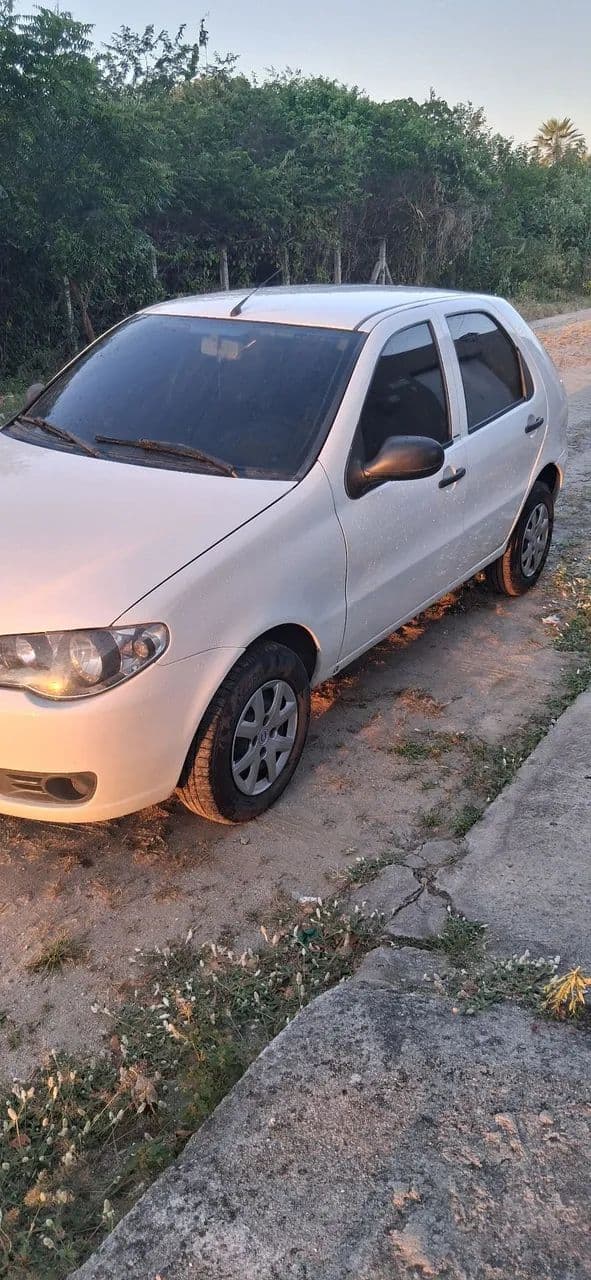 Fiat Palio Celebration 1.0 Fire Flex 8V 4P 2014