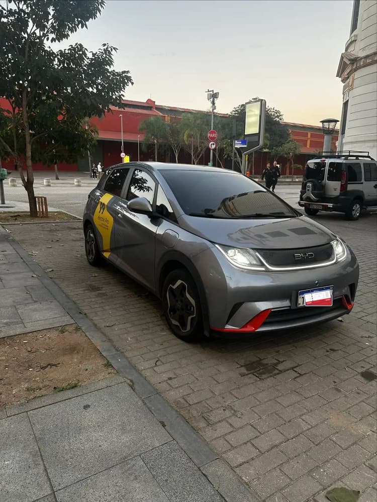 BYD Dolphin EV (Elétrico) 2026