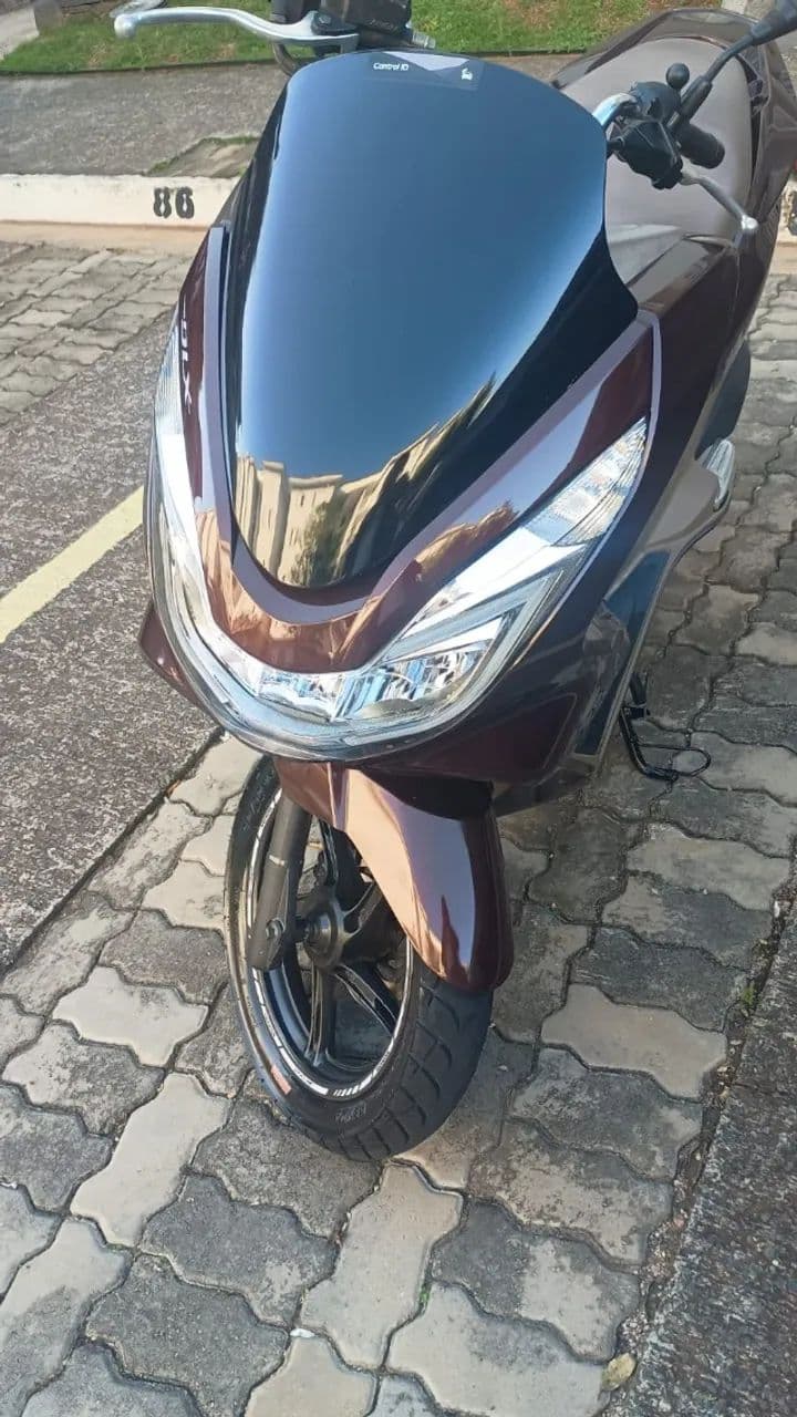 Vendo PCX 150 Marrom 