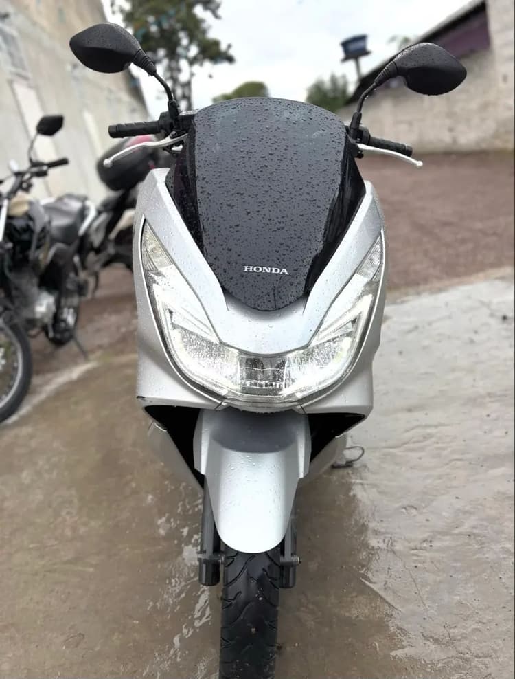PCX 150 DLX / 2017
