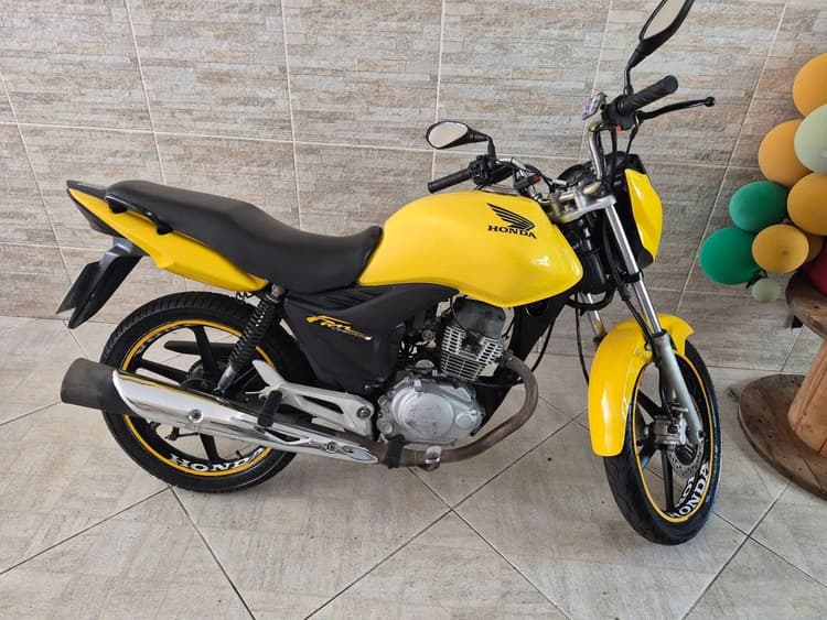 Vendo titan 150 2013 