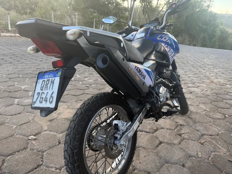 Crosser