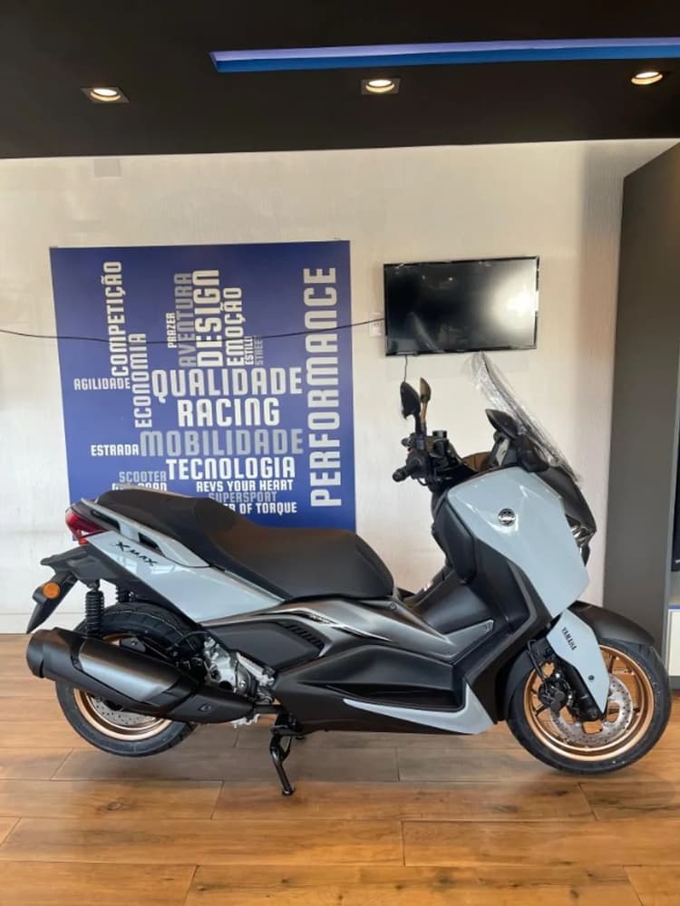 Xmax 300 pronta entrega / LEANDRO