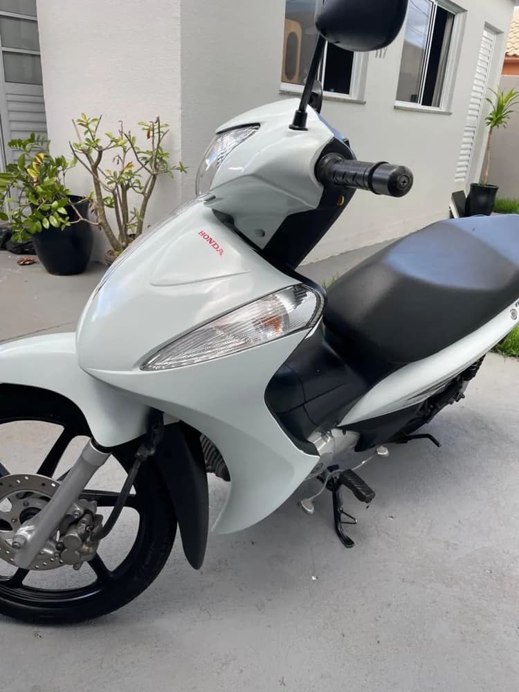 Biz 125 EX/FLEX 2015