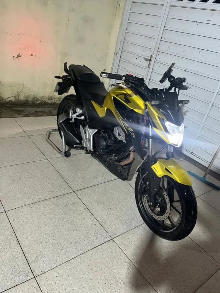 Vendo Cb Twister 2023