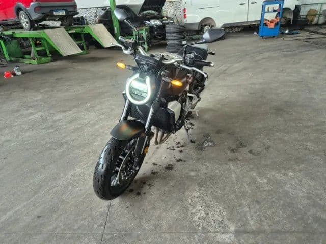 cb1000r
