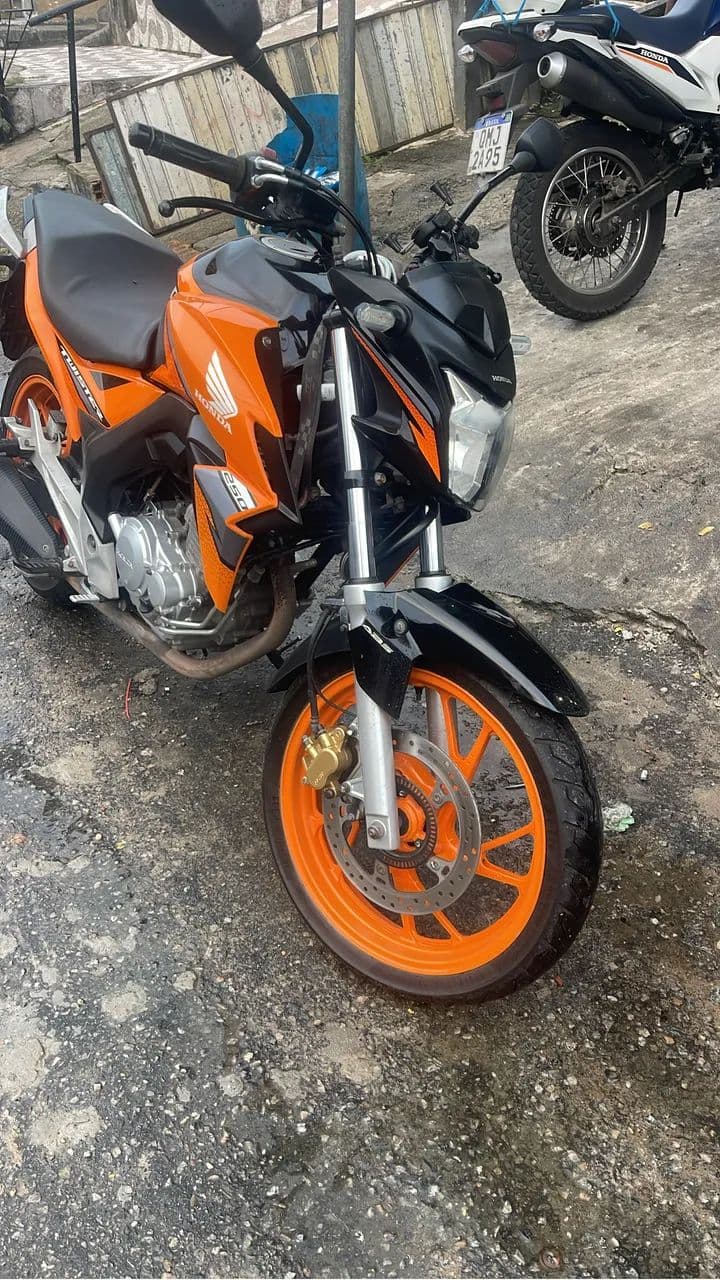 Twistter 