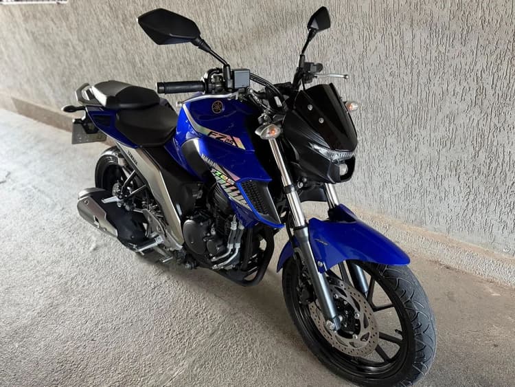 Fazer 250, único dono. 