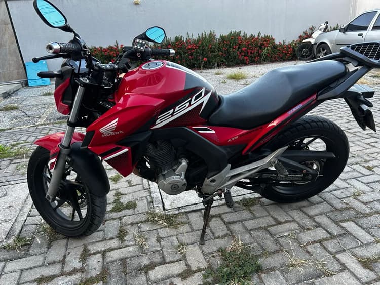 Vendo CB Twister 2016 