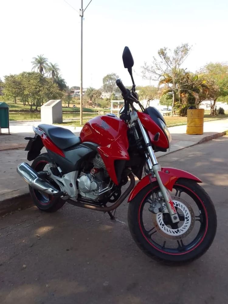 Vendo moto 