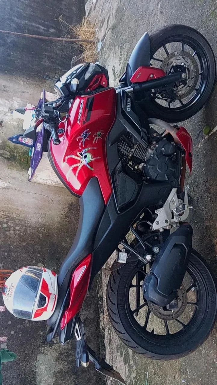 FZ15 