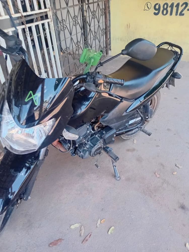 Moto muito boa e econômica 