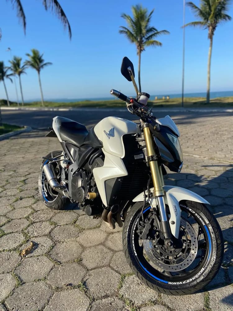 Cb1000r. 