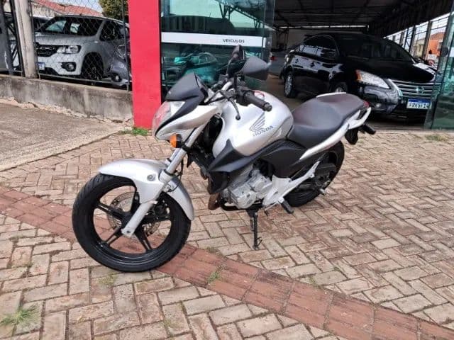 CB 300R 