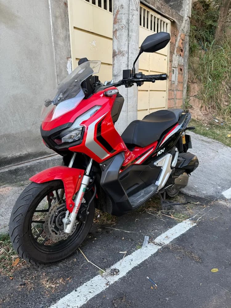 HONDA ADV IMPECÁVEL 