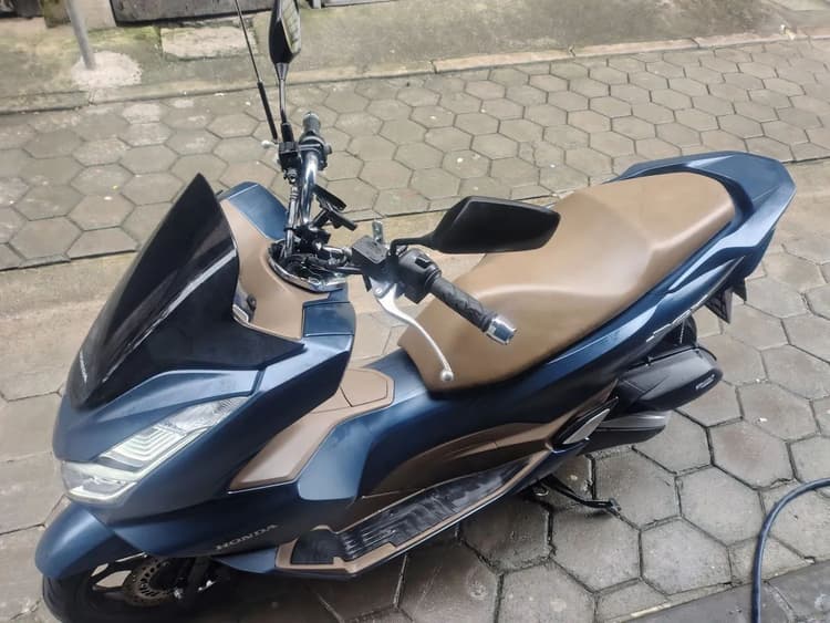 Moto PCX automática 