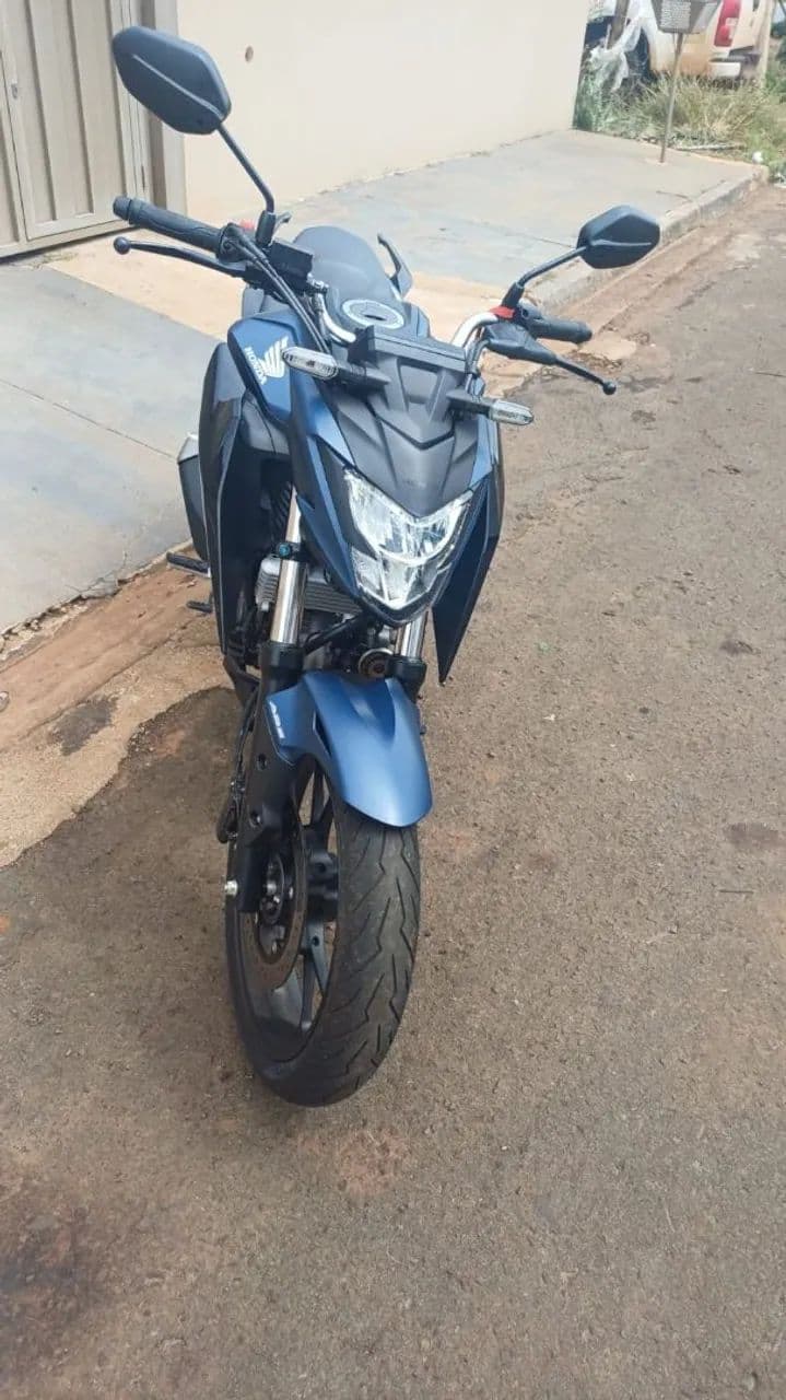 Cb 300