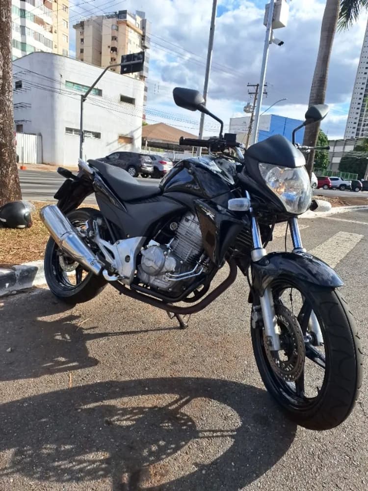Vendo Cb300r 2014 