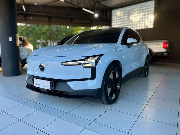 Volvo EX30 E40 Core (elétrico) 2024