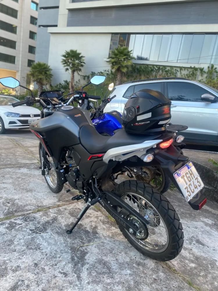 LANDER 250 CONNECTED 2025